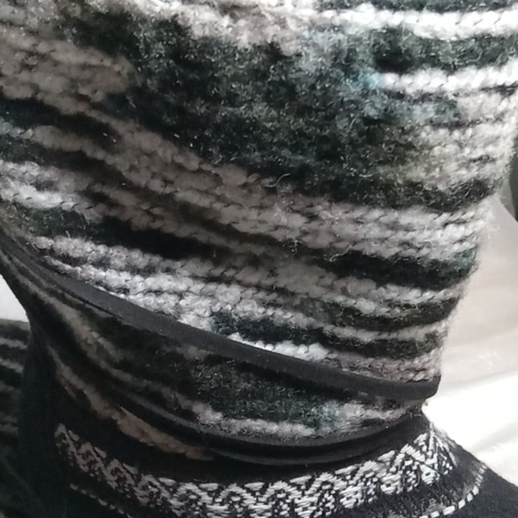 Tom's boots women's size 7 suede style mocassins - Picture 8 of 9